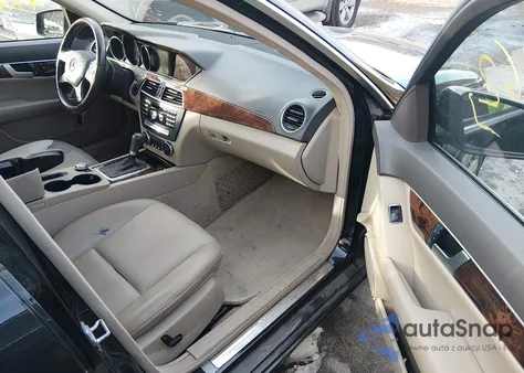 2013 Mercedes-Benz C 300 Luxury 4Matic from USA, damaged, VIN WDDGF8ABXDR262899